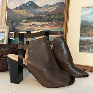 Nine West Bahadir Olive & Black Leather Dress Sandal